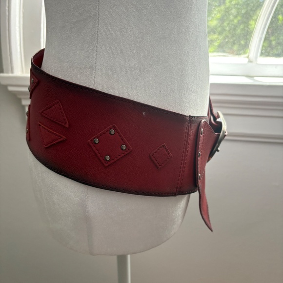 Red Leather Low Waist Belt S/M - Picture 2 of 5